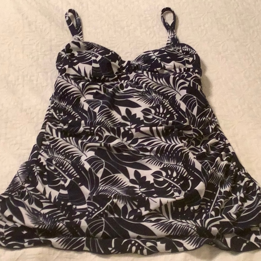 SHORE SHAPES bathing suit
